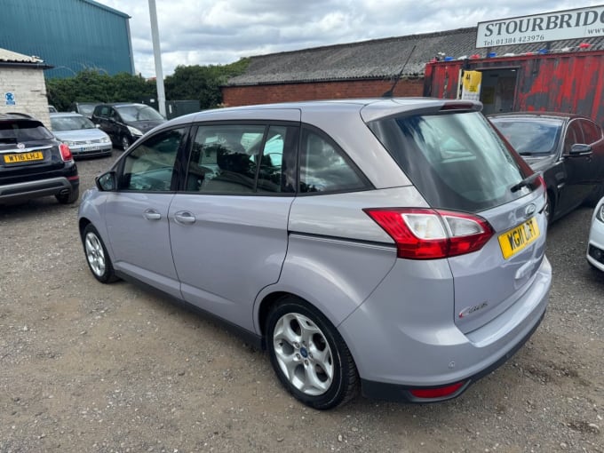 2025 Ford Grand C-max