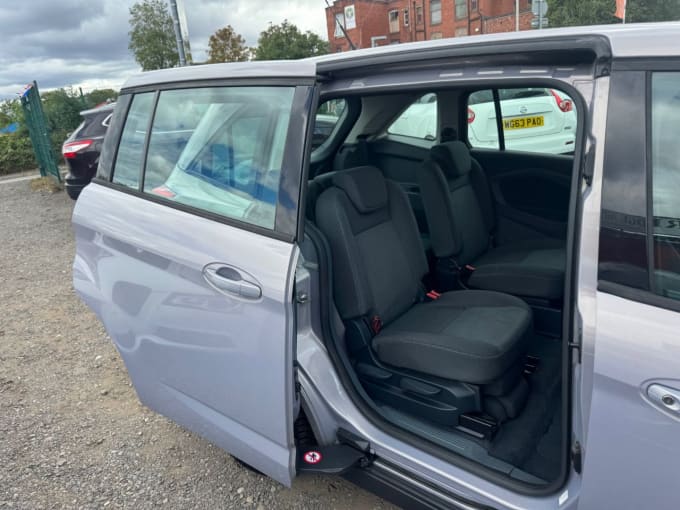 2025 Ford Grand C-max