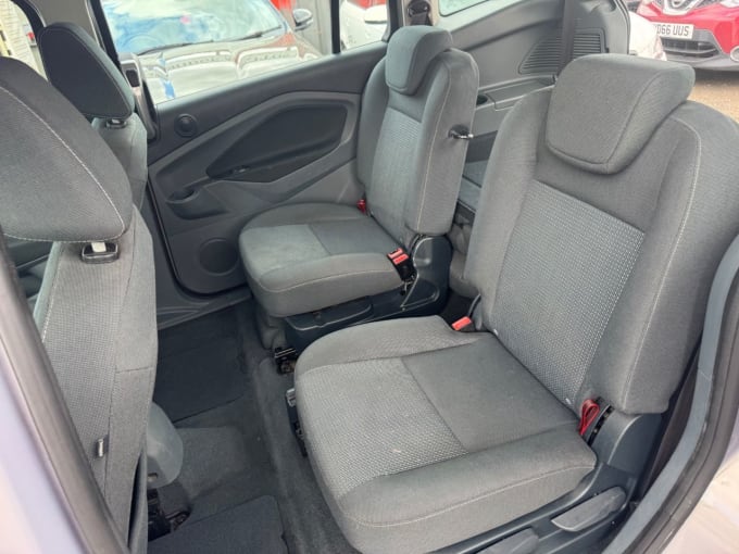 2025 Ford Grand C-max