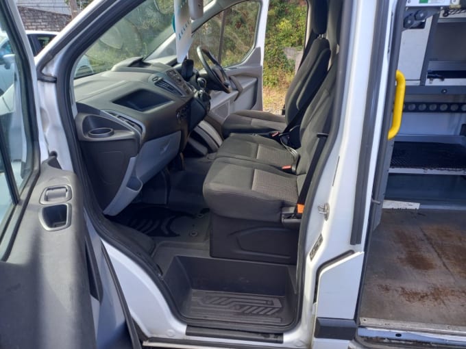 2025 Ford Transit Custom