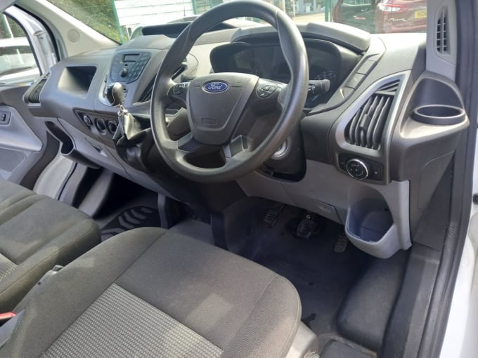 2025 Ford Transit Custom