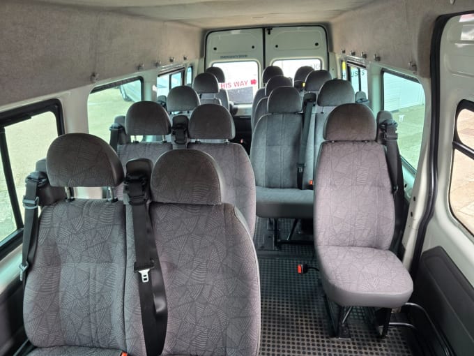 2005 Ford Transit