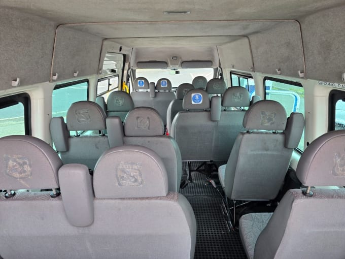 2005 Ford Transit