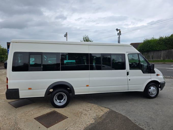 2005 Ford Transit