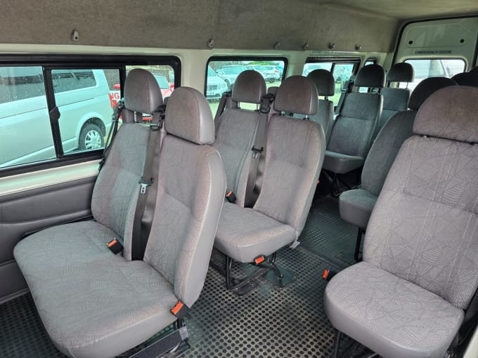 2005 Ford Transit