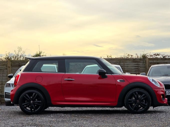 2025 Mini Hatch