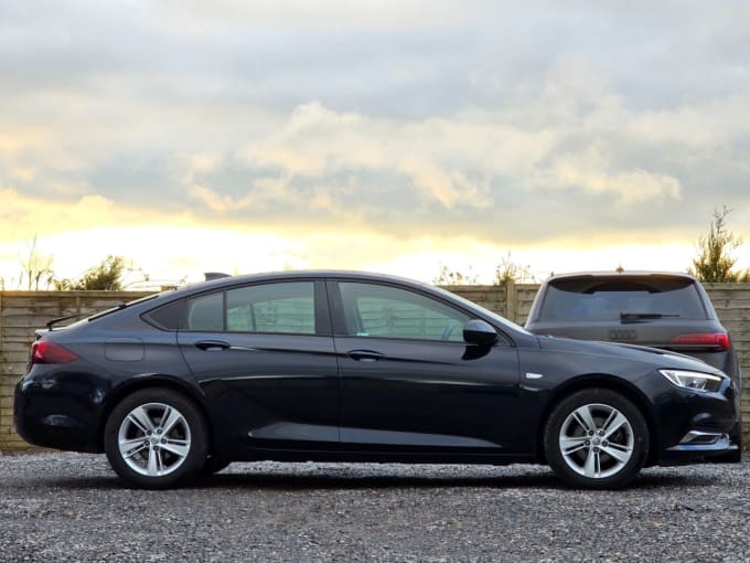 2025 Vauxhall Insignia