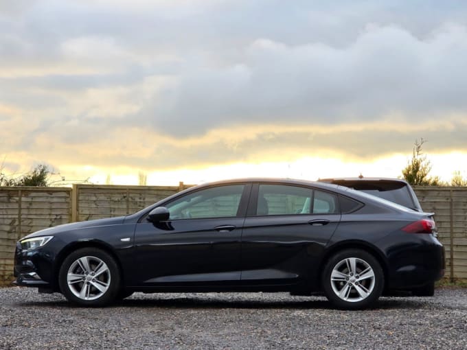 2025 Vauxhall Insignia