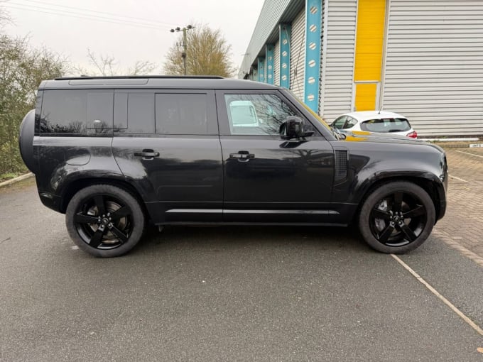 2025 Land Rover Defender