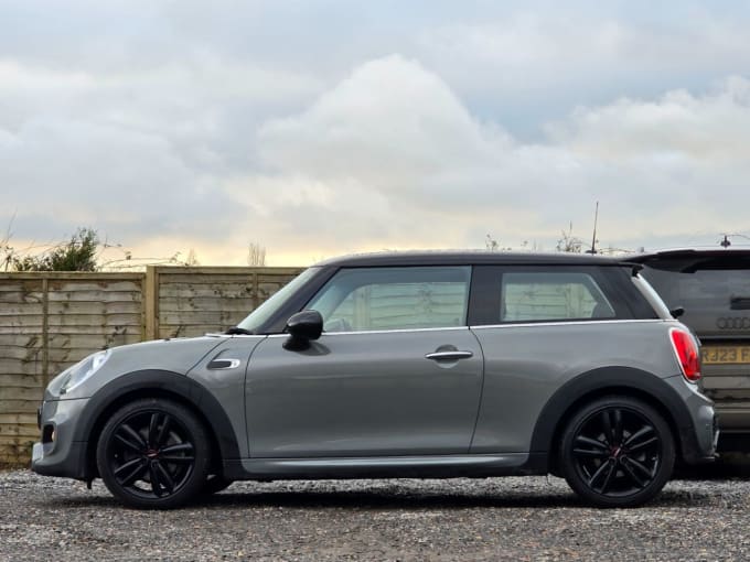 2025 Mini Hatch