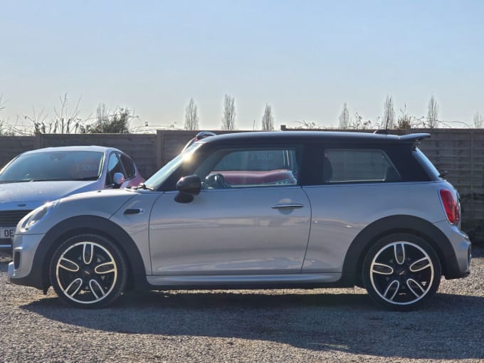 2025 Mini Hatch