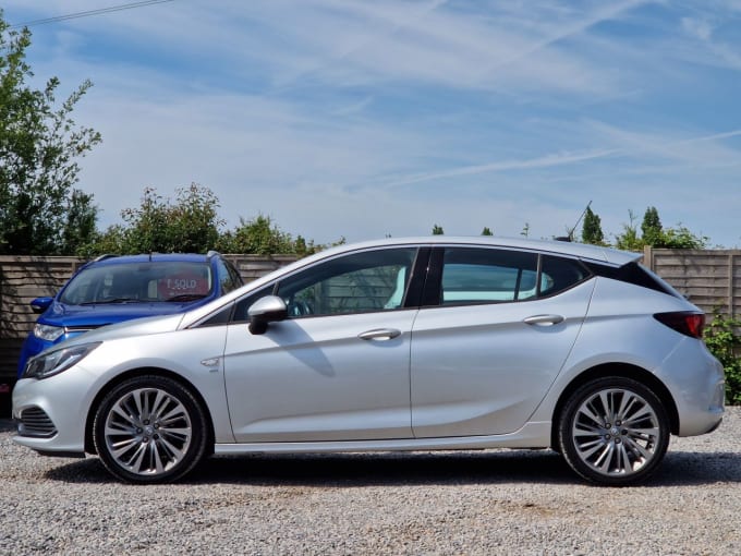 2025 Vauxhall Astra