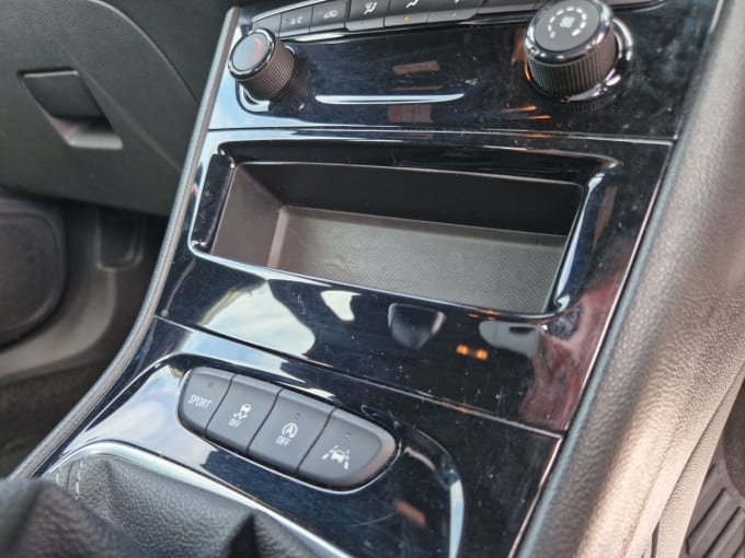 2025 Vauxhall Astra