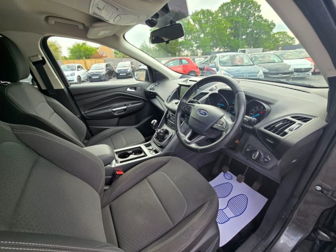 2025 Ford Kuga
