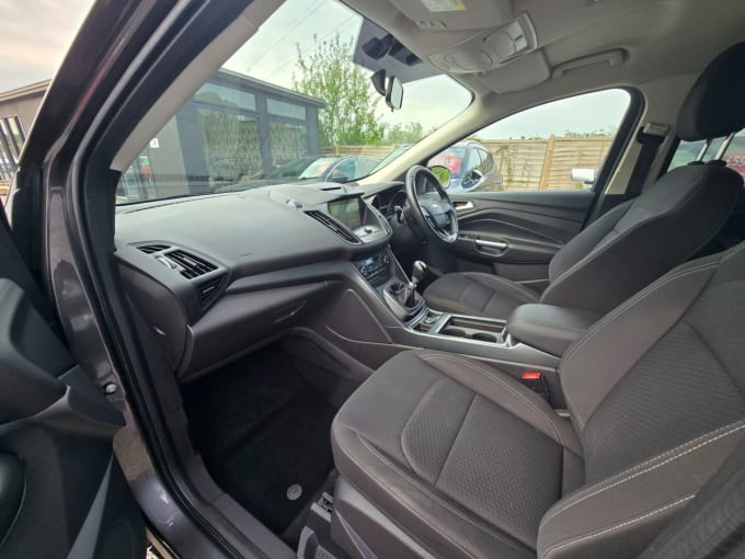 2025 Ford Kuga
