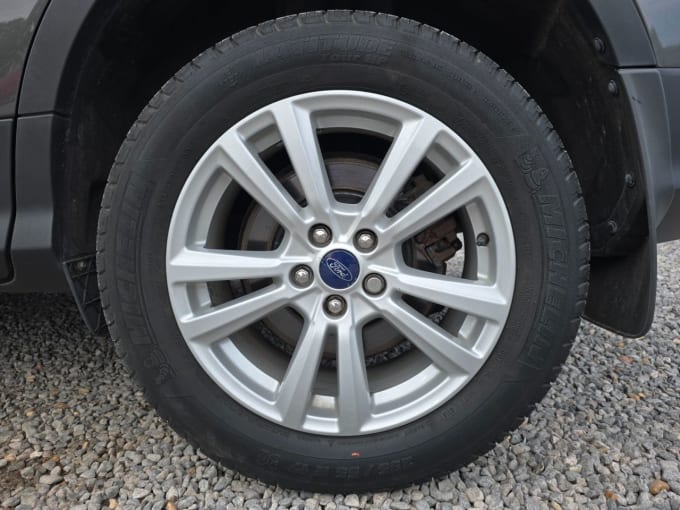 2025 Ford Kuga