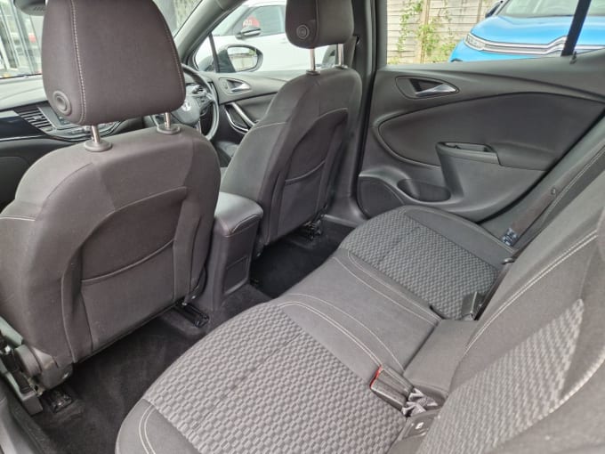 2025 Vauxhall Astra
