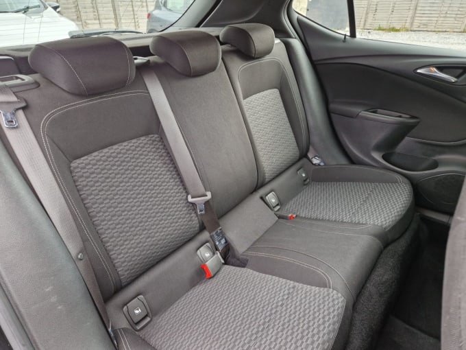 2025 Vauxhall Astra