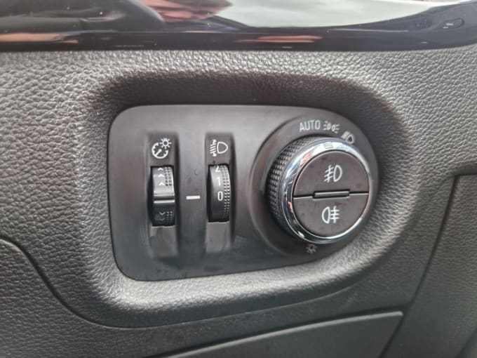 2025 Vauxhall Astra