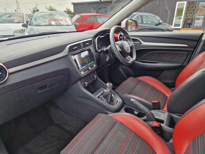 2025 Mg Mg Zs