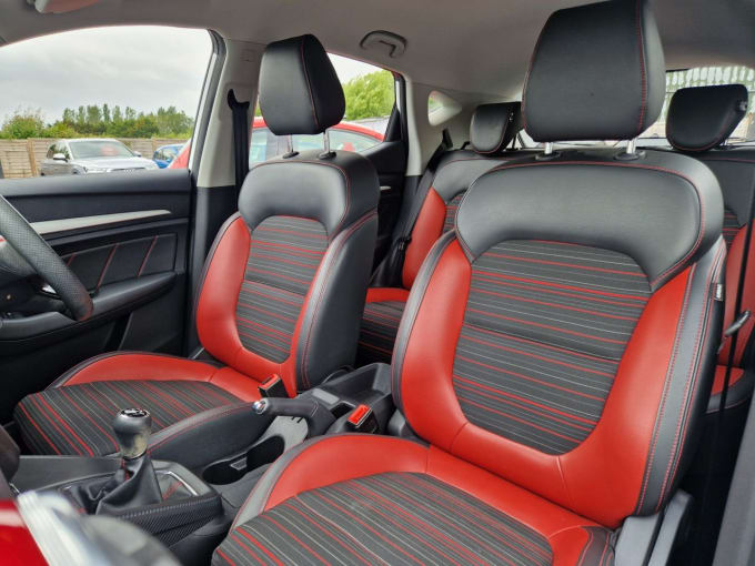 2025 Mg Mg Zs