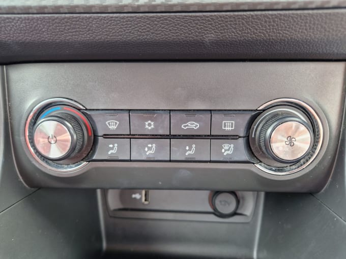 2025 Mg Mg Zs