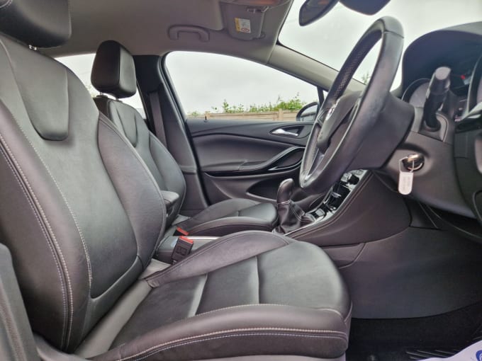 2025 Vauxhall Astra