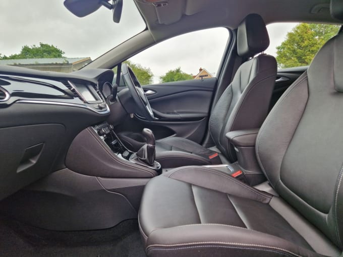 2025 Vauxhall Astra