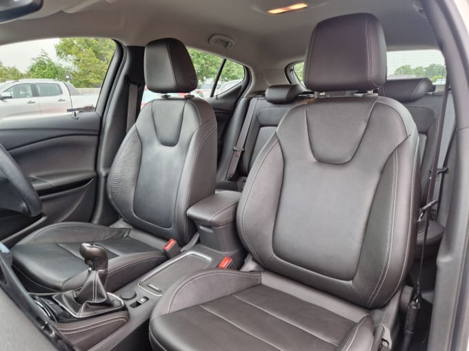 2025 Vauxhall Astra
