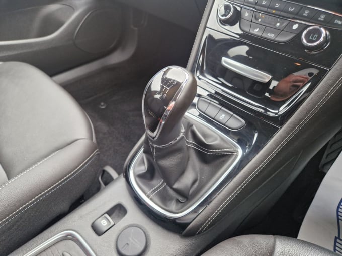 2025 Vauxhall Astra