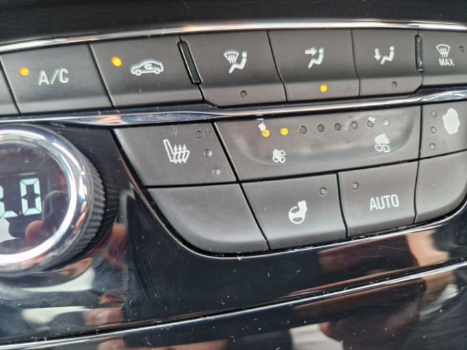 2025 Vauxhall Astra