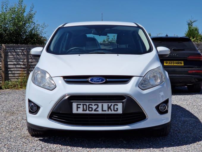2025 Ford Grand C-max