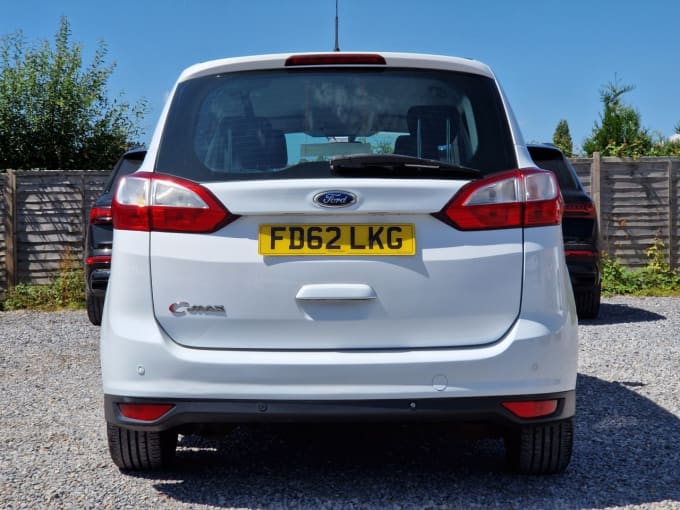 2025 Ford Grand C-max