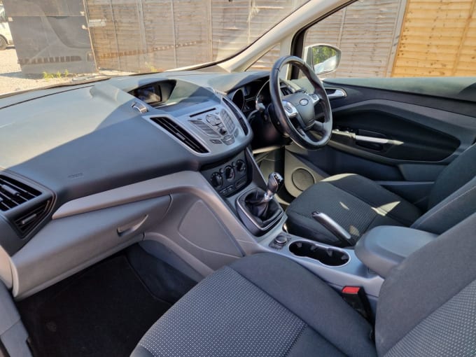 2025 Ford Grand C-max