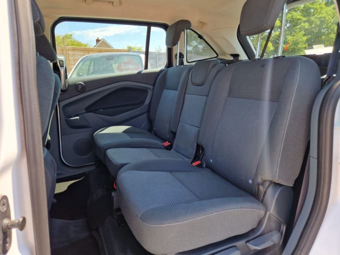 2025 Ford Grand C-max