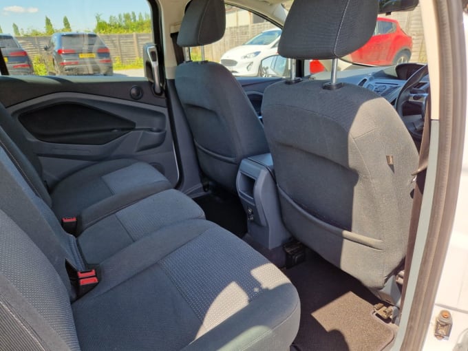 2025 Ford Grand C-max