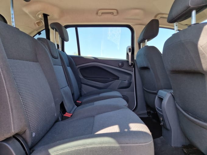 2025 Ford Grand C-max