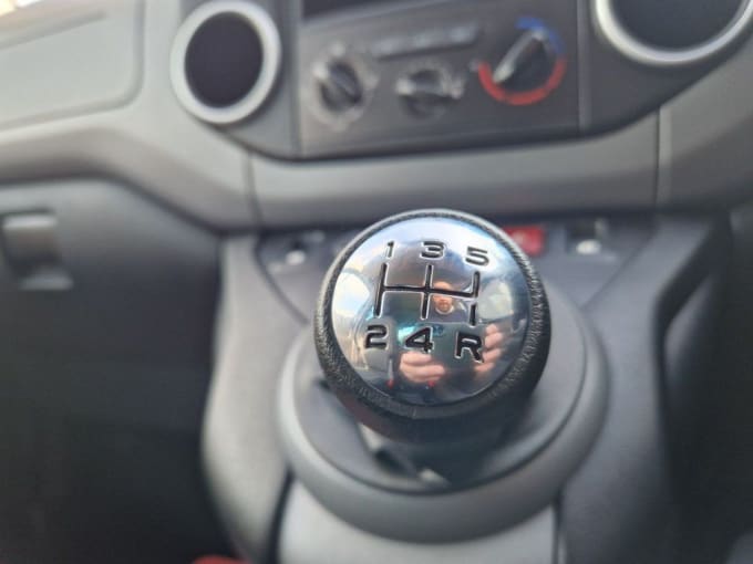 2017 Peugeot Partner