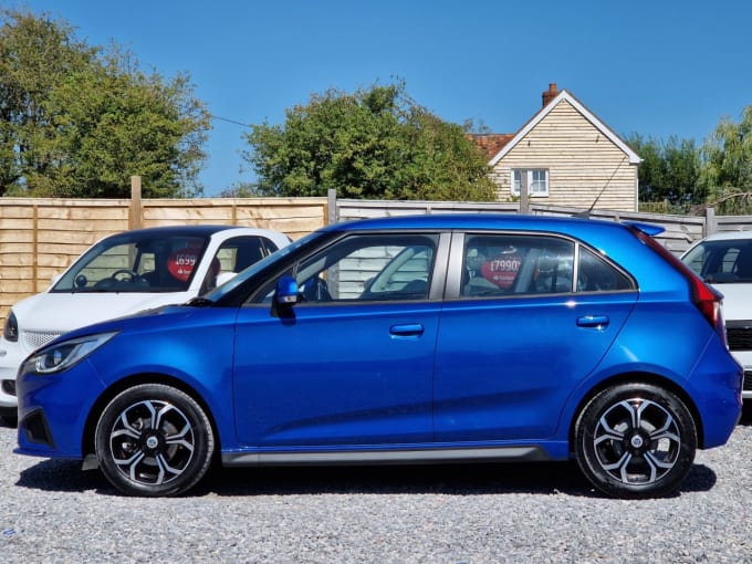 2025 Mg Mg3