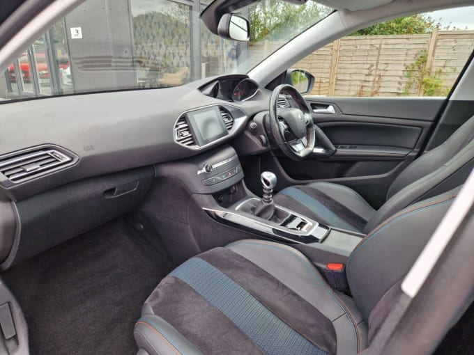 2025 Peugeot 308