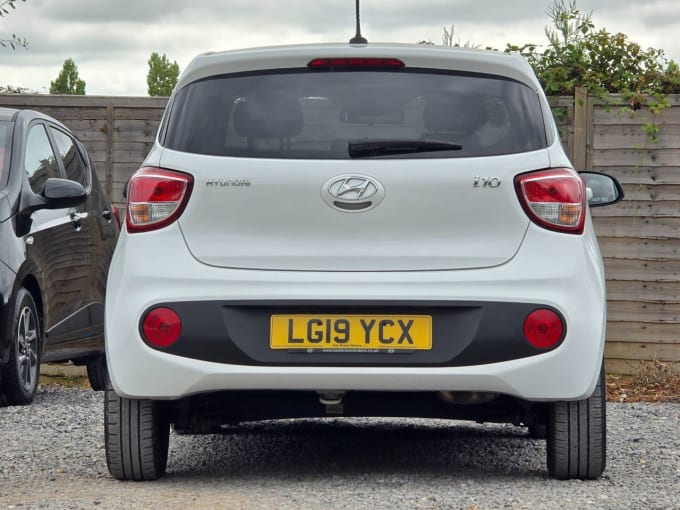 2025 Hyundai I10