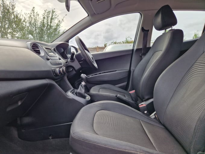 2025 Hyundai I10