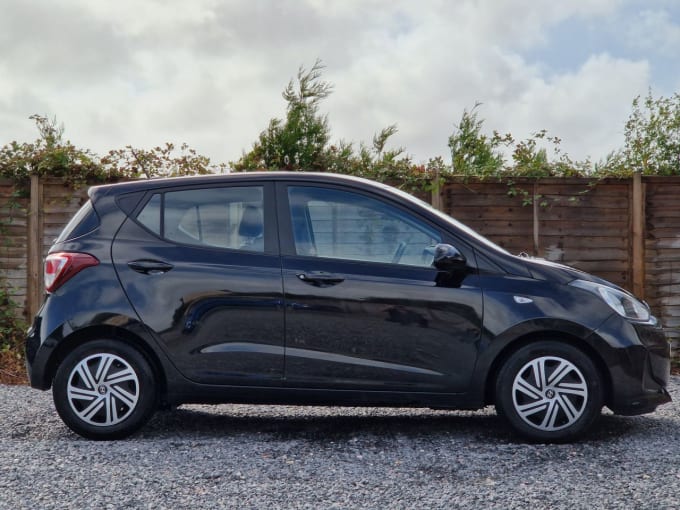2025 Hyundai I10