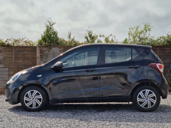 2025 Hyundai I10