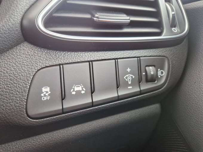 2025 Hyundai I30