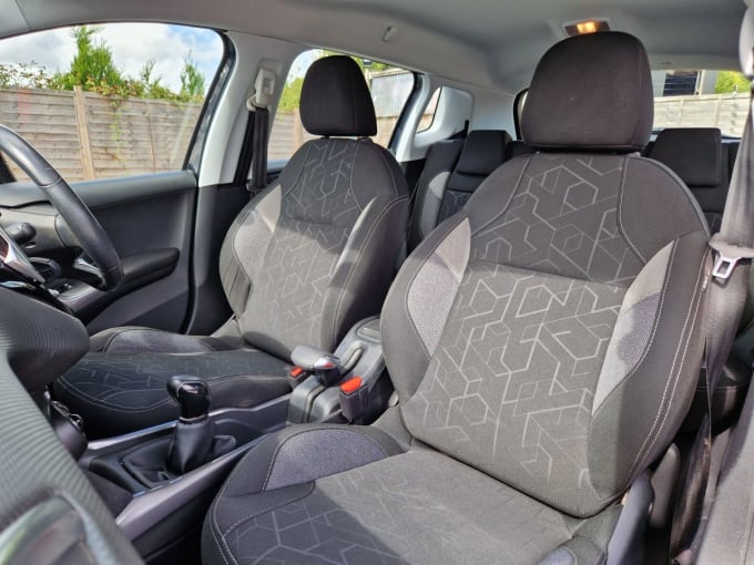 2025 Peugeot 2008