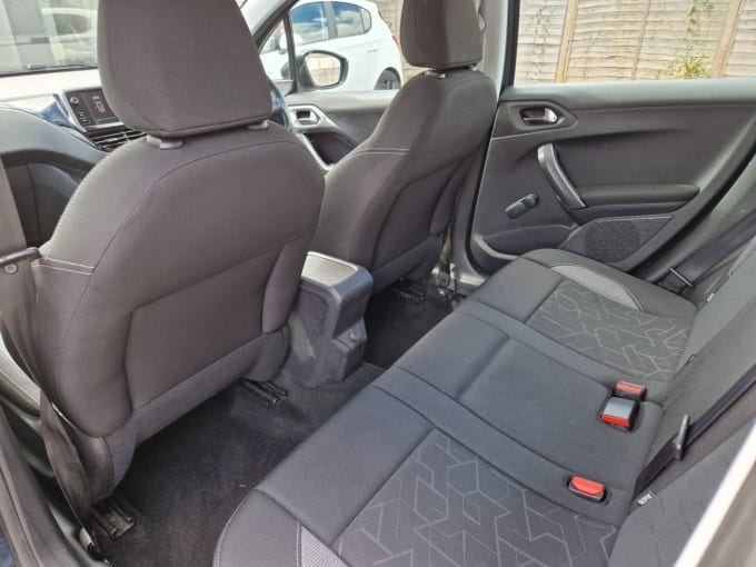 2025 Peugeot 2008