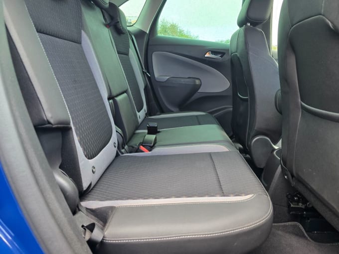 2025 Vauxhall Crossland X