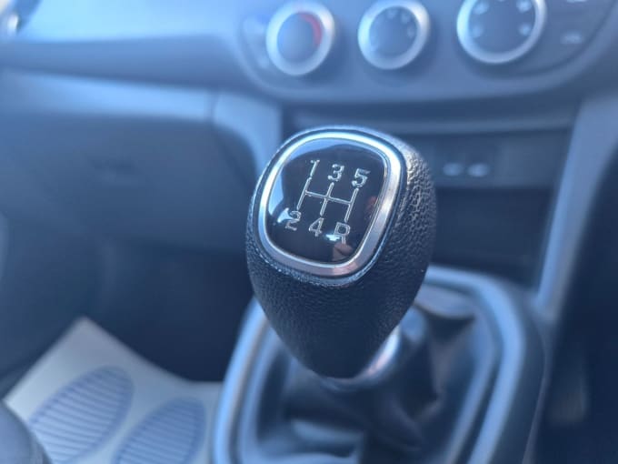 2025 Hyundai I10