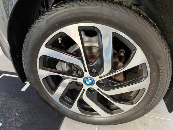 2025 BMW I3